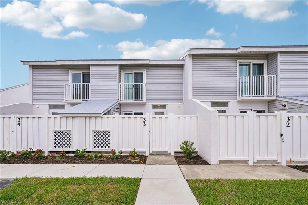 18010 San Carlos BLVD 33, FORT MYERS BEACH, FL 33931 — exterior
