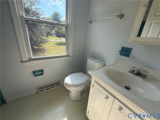 4512 Greenbriar Dr, Chester, VA 23831