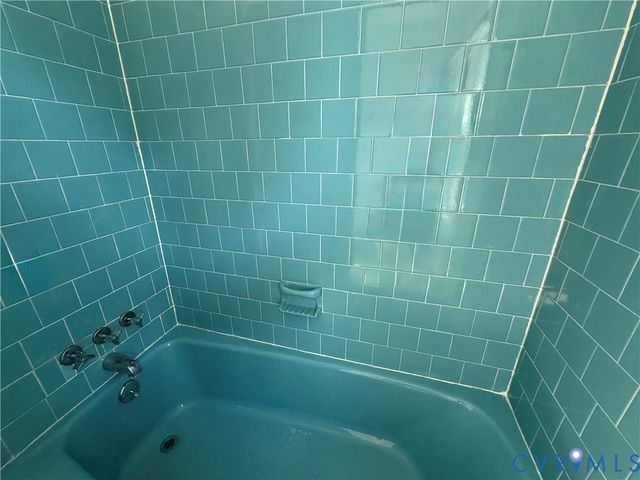 4512 Greenbriar Dr, Chester, VA 23831