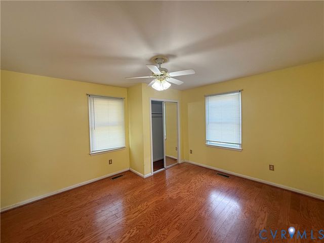4512 Greenbriar Dr, Chester, VA 23831