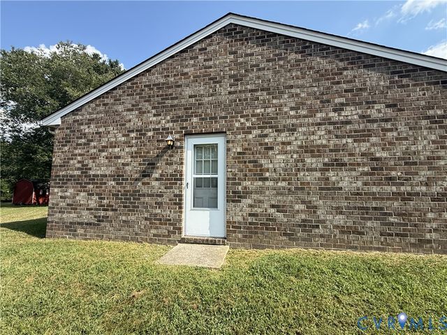 4512 Greenbriar Dr, Chester, VA 23831