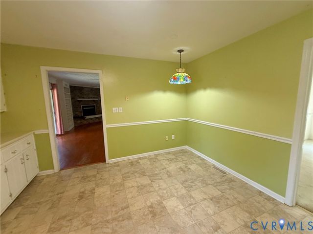 4512 Greenbriar Dr, Chester, VA 23831