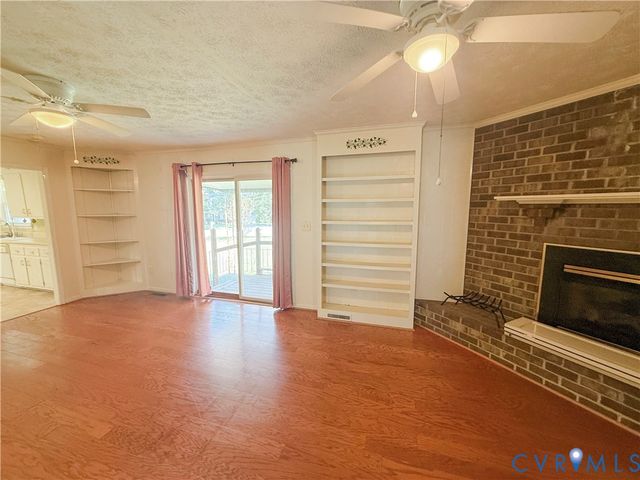4512 Greenbriar Dr, Chester, VA 23831