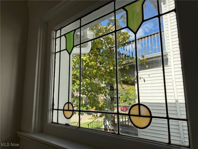 2185 Rexwood Road, Cleveland Heights, OH 44118