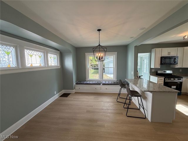 2185 Rexwood Road, Cleveland Heights, OH 44118