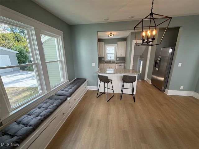 2185 Rexwood Road, Cleveland Heights, OH 44118