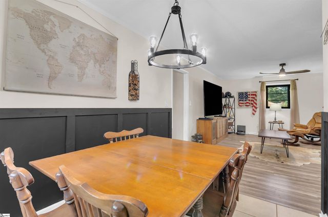 202 Hazelwood Avenue, Anderson, SC 29626