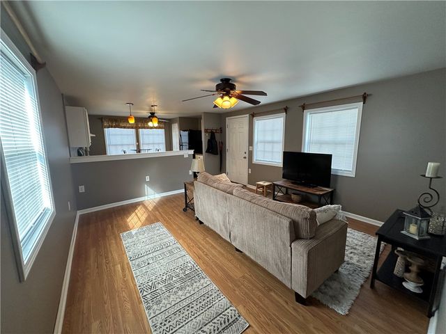 120 Linwood Dr, Buffalo Twp, PA 16055