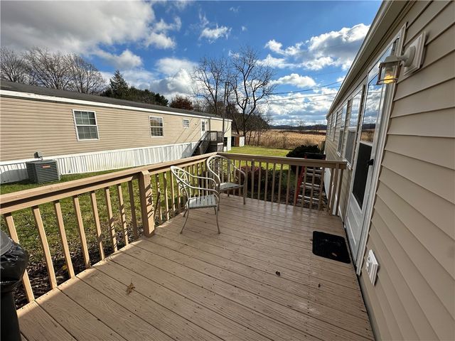 120 Linwood Dr, Buffalo Twp, PA 16055