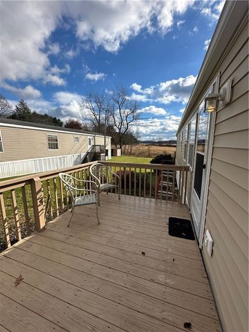 120 Linwood Dr, Buffalo Twp, PA 16055