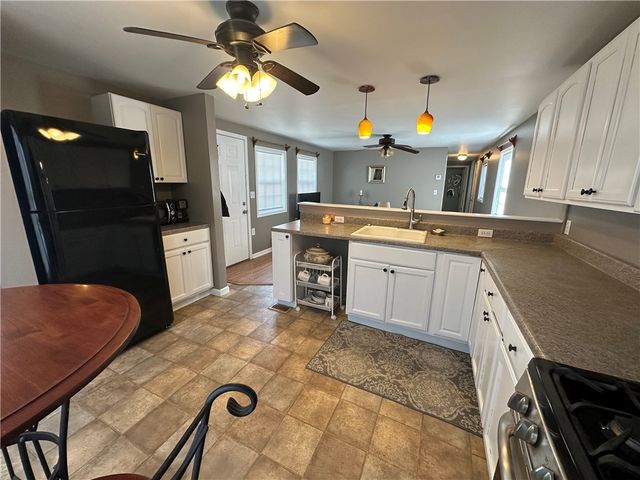 120 Linwood Dr, Buffalo Twp, PA 16055