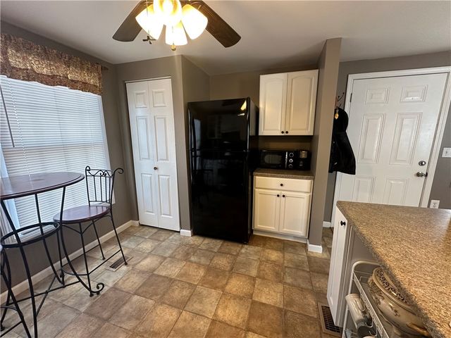 120 Linwood Dr, Buffalo Twp, PA 16055