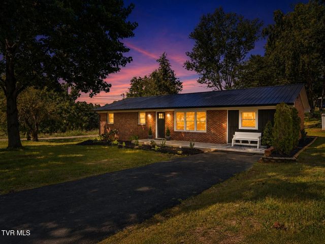 1201 High Street, Johnson City, TN 37604