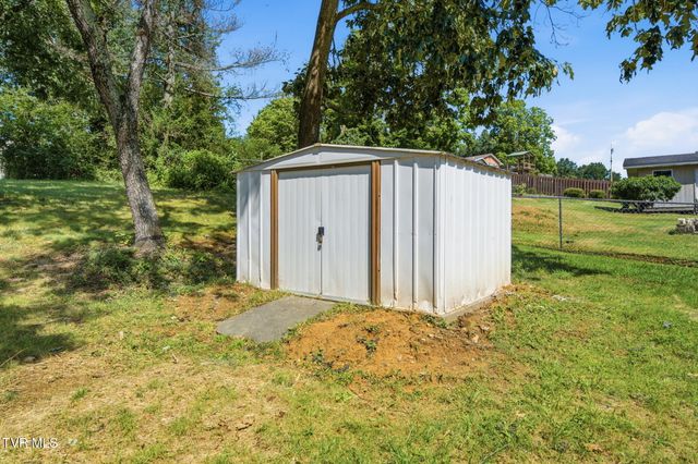 1201 High Street, Johnson City, TN 37604