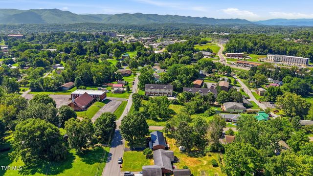1201 High Street, Johnson City, TN 37604