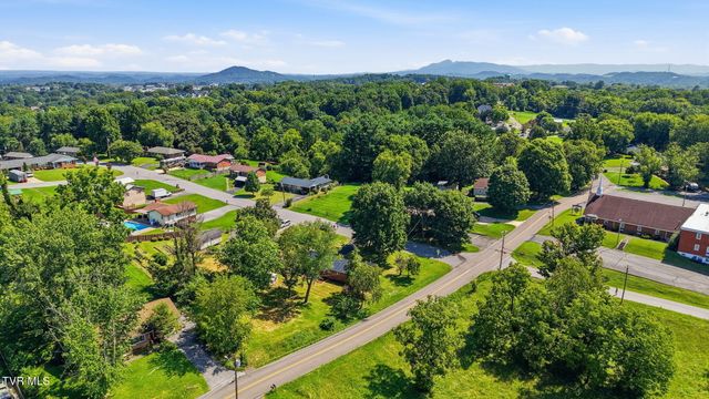 1201 High Street, Johnson City, TN 37604