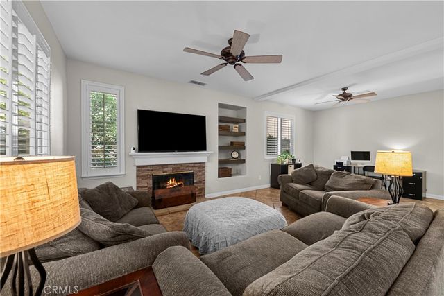 23552 Vale Court, Valencia, CA 91354