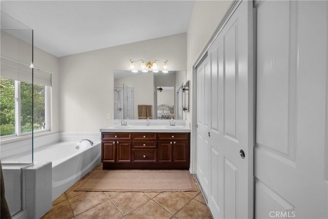 23552 Vale Court, Valencia, CA 91354