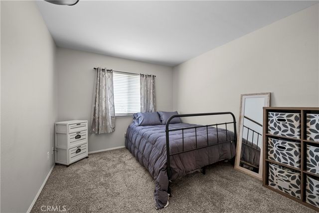 23552 Vale Court, Valencia, CA 91354