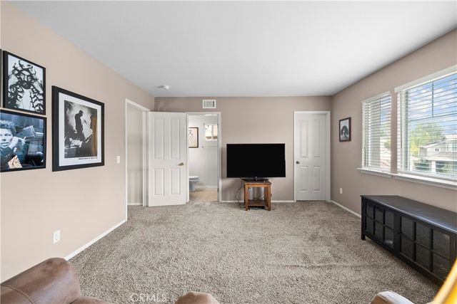 23552 Vale Court, Valencia, CA 91354