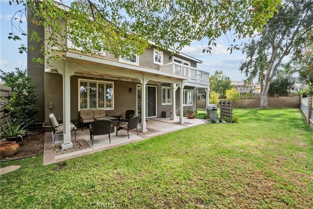 23552 Vale Court, Valencia, CA 91354