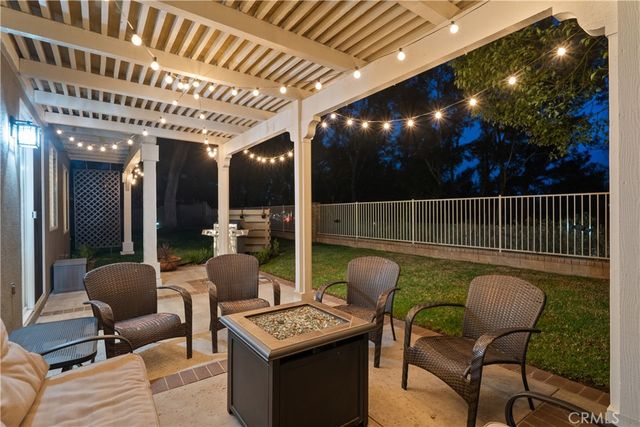 23552 Vale Court, Valencia, CA 91354