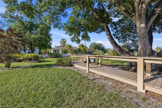 5737 Whitaker RD C101, Naples, FL 34112