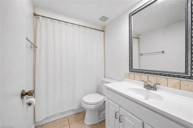 5737 Whitaker RD C101, Naples, FL 34112