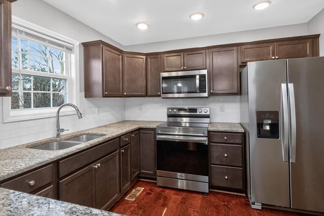 157 Robinson Way, Lexington, KY 40511