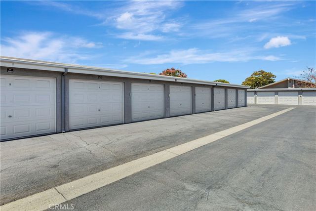 8566 Larkhall Circle 808-B, Huntington Beach, CA 92646