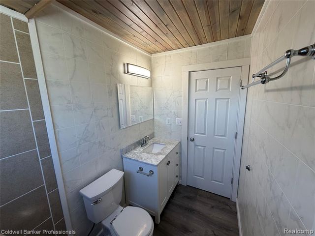 152 Crooked Limb Drive, Lapeer, MI 48446