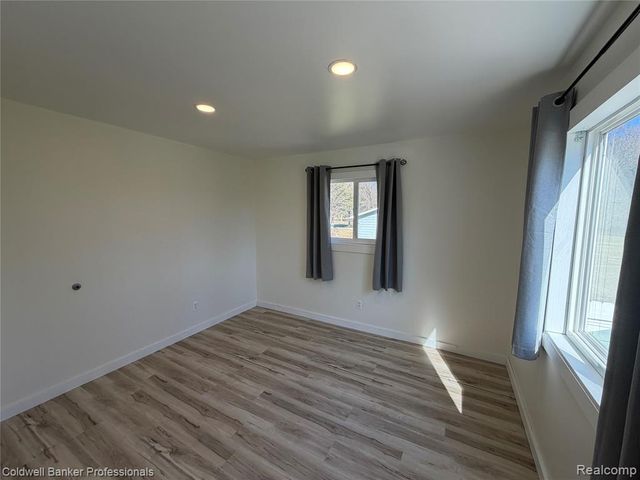 152 Crooked Limb Drive, Lapeer, MI 48446