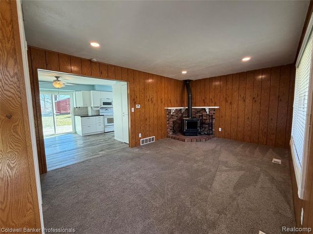 152 Crooked Limb Drive, Lapeer, MI 48446