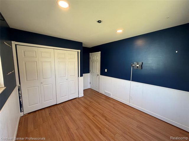 152 Crooked Limb Drive, Lapeer, MI 48446