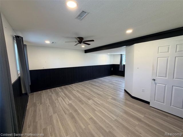 152 Crooked Limb Drive, Lapeer, MI 48446