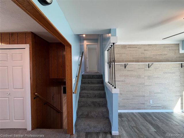 152 Crooked Limb Drive, Lapeer, MI 48446