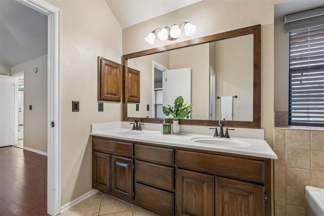 2808 Victoria Drive, Norman, OK 73072