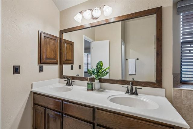 2808 Victoria Drive, Norman, OK 73072