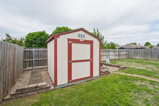 2808 Victoria Drive, Norman, OK 73072