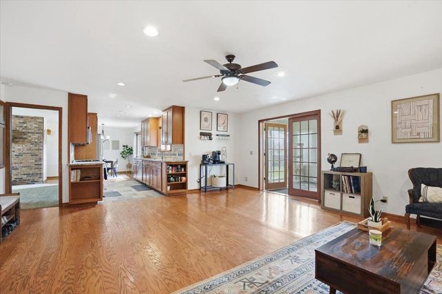 418 Oakridge Drive, Portage, WI 53901