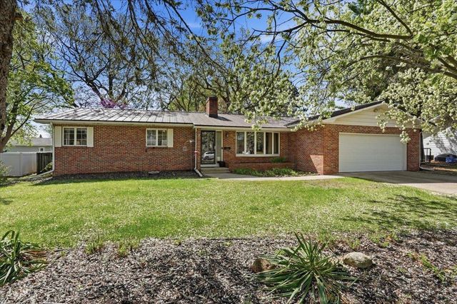 418 Oakridge Drive, Portage, WI 53901