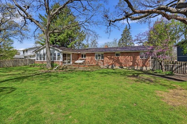 418 Oakridge Drive, Portage, WI 53901