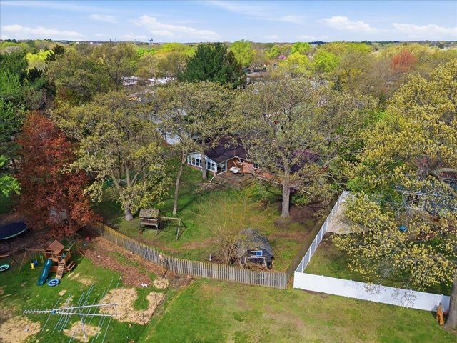 418 Oakridge Drive, Portage, WI 53901