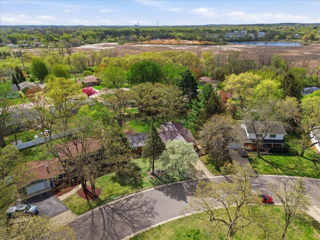 418 Oakridge Drive, Portage, WI 53901