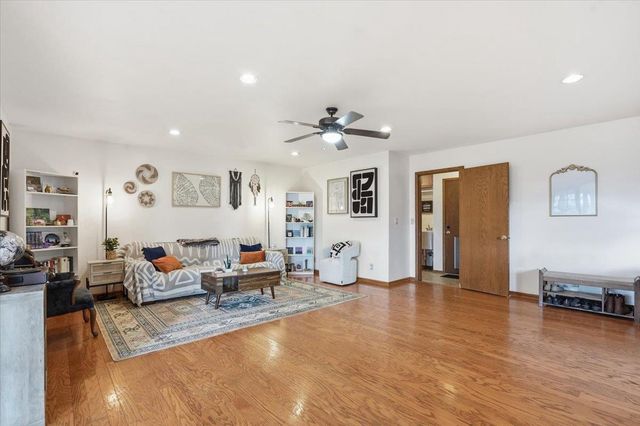 418 Oakridge Drive, Portage, WI 53901