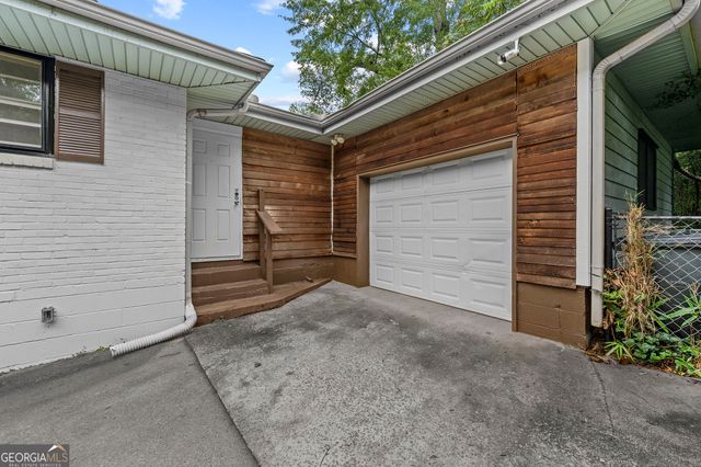 1747 SE Crestridge Drive, Marietta, GA 30067