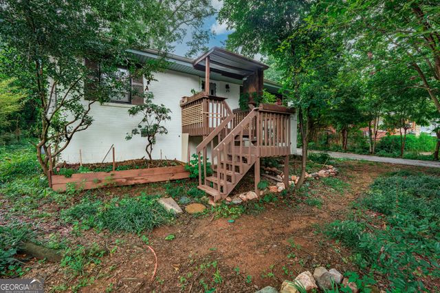 1747 SE Crestridge Drive, Marietta, GA 30067