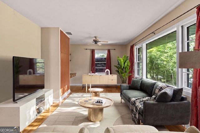 1747 SE Crestridge Drive, Marietta, GA 30067