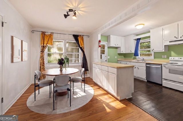 1747 SE Crestridge Drive, Marietta, GA 30067