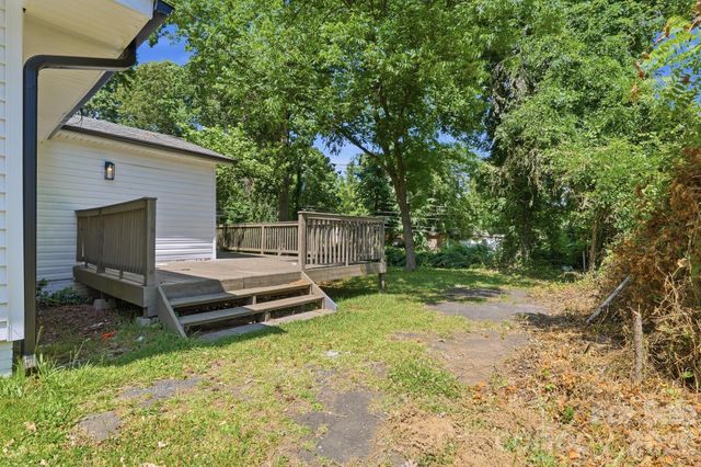810 Echo Glen Road, Charlotte, NC 28213